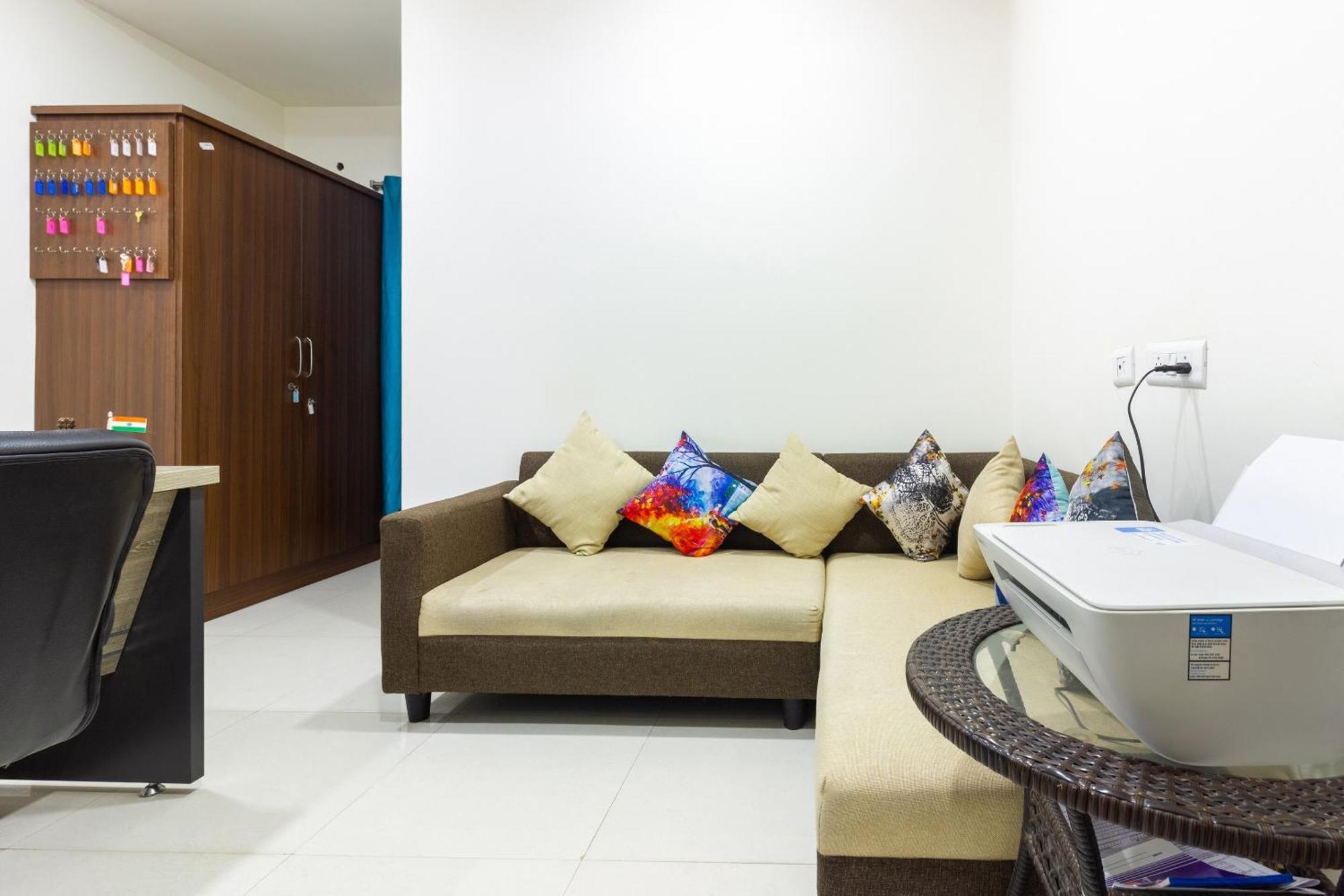 Super O Qualia Kondapur Near Botanical Garden Hotel 3*